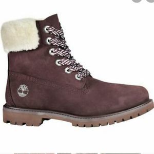 Timberland Women’s 6” Shearling Boots